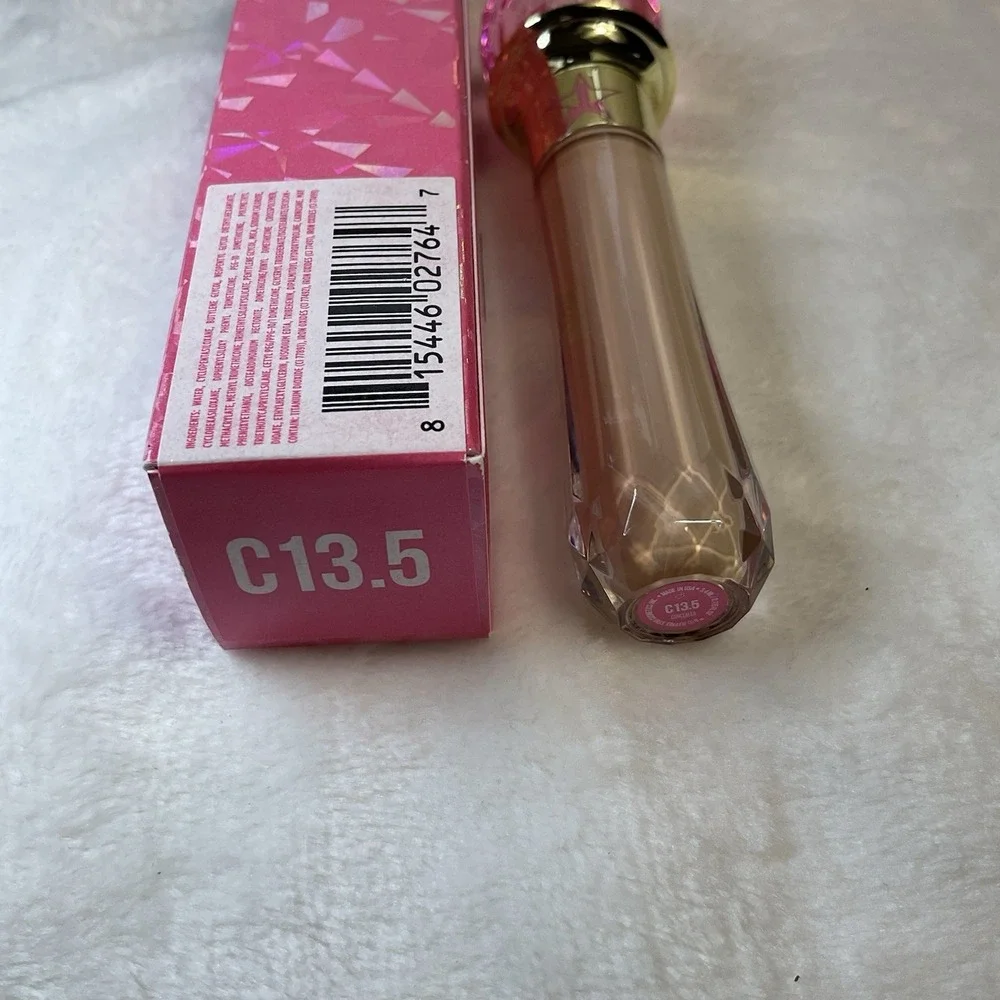 Jeffree Star Magic Star Liquid Concealer C13.5 Medium Golden Undertones